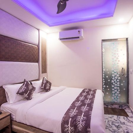 Hotel Harsha International New Delhi Buitenkant foto