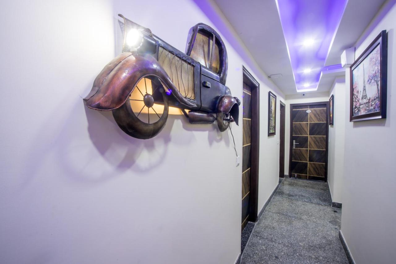 Hotel Harsha International New Delhi Buitenkant foto