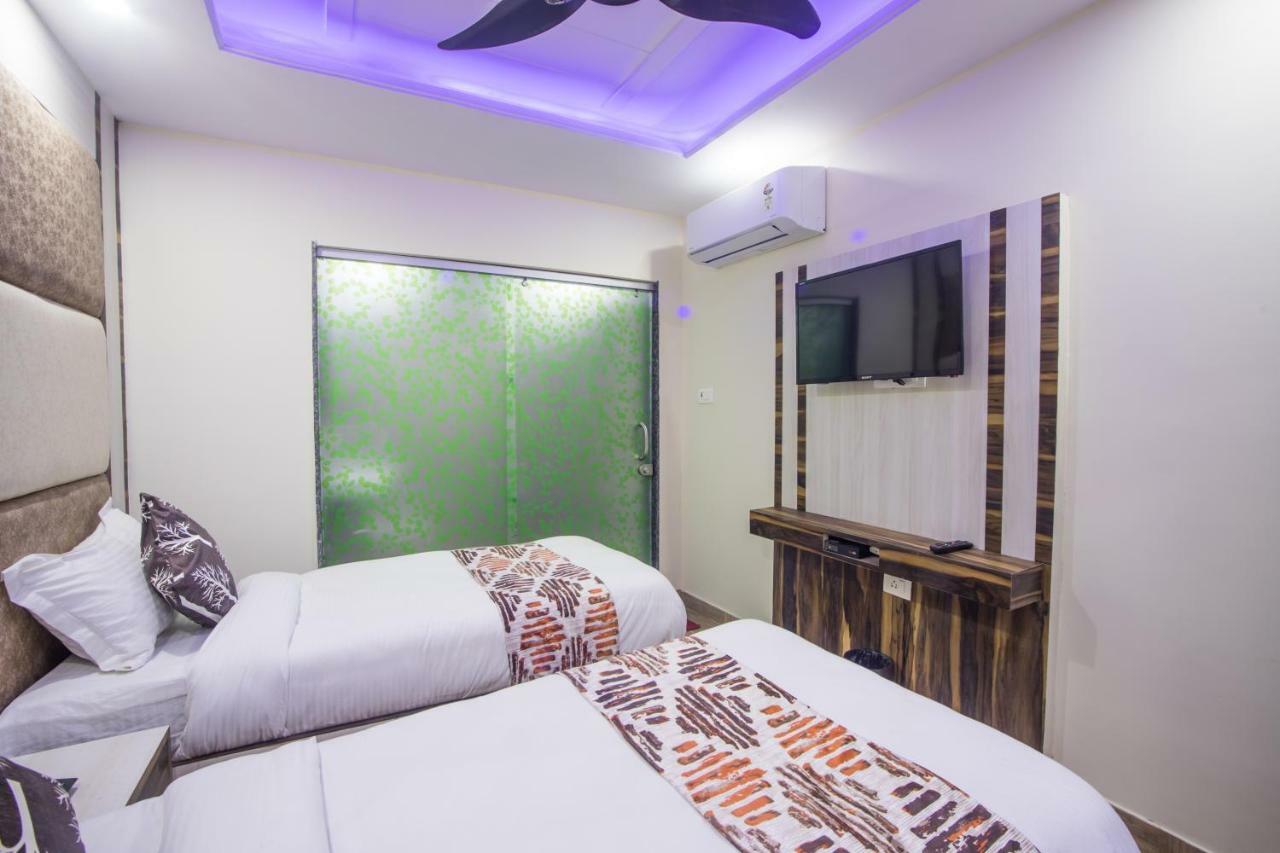Hotel Harsha International New Delhi Buitenkant foto