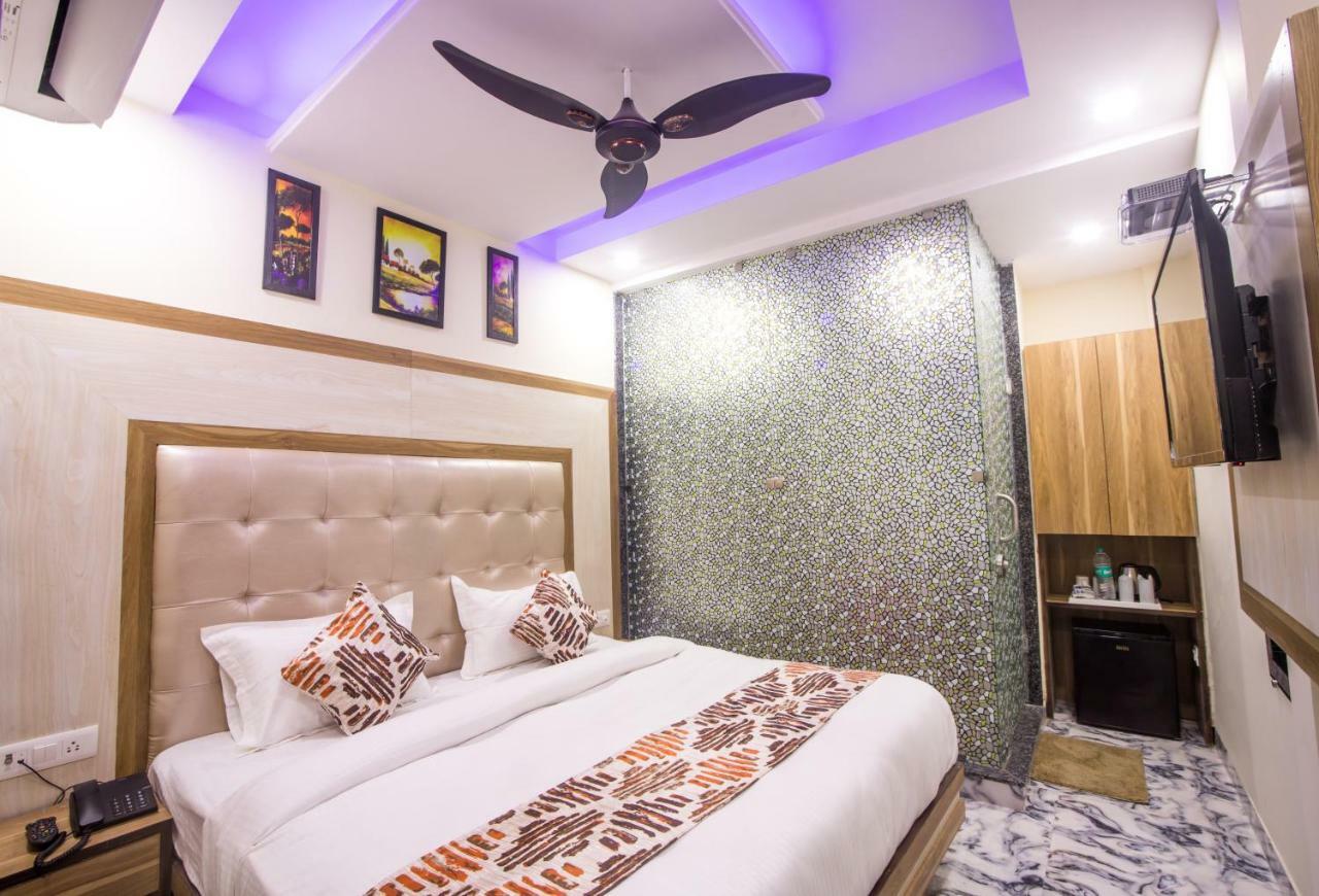 Hotel Harsha International New Delhi Buitenkant foto